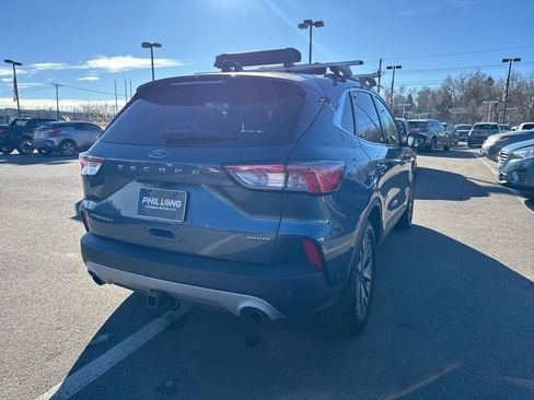 Used 2020 Ford Escape Titanium image 15