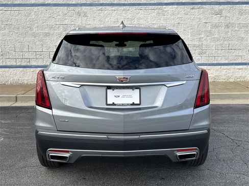 Certified 2025 Cadillac XT5 Premium Luxury image 6