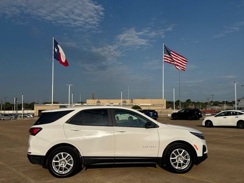 Used 2023 Chevrolet Equinox LS w/ LS Convenience Package FWD image 25