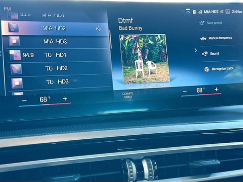 Certified 2023 BMW 330i Sedan w/ M Sport Package image 15