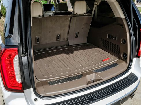 Used 2021 GMC Yukon XL Denali w/ Denali Premium Package RWD image 59