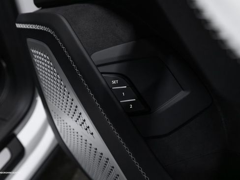 New 2025 Lamborghini Urus SE image 51