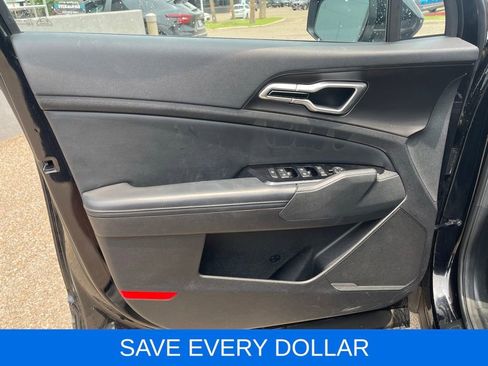 Used 2023 Kia Sportage EX FWD image 12