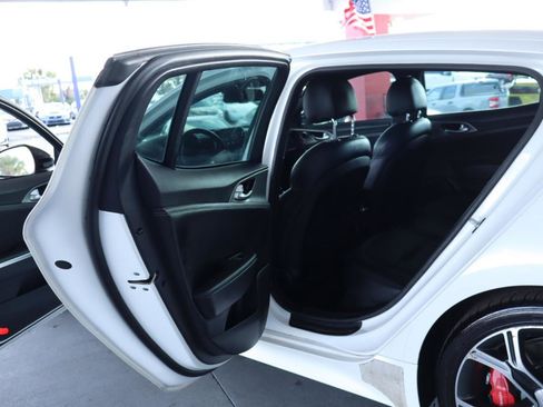 Used 2019 Kia Stinger GT image 29