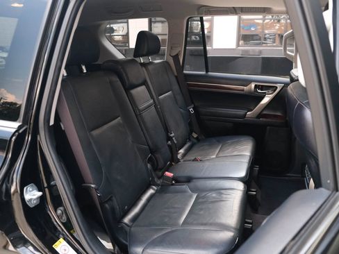 Used 2017 Lexus GX 460 Premium w/ Premium Package AWD/4WD image 31