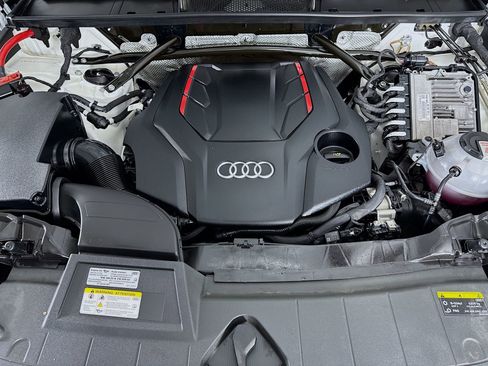 Certified 2023 Audi SQ5 Premium Plus w/ Premium Plus Package image 32