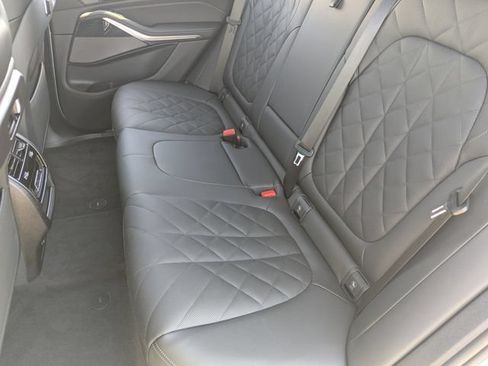 New 2026 BMW X5 sDrive40i w/ M Sport Package RWD image 17