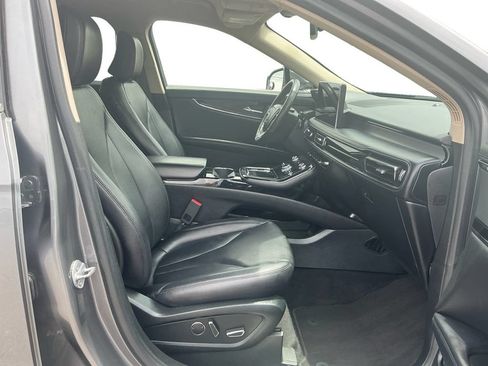 Used 2022 Lincoln Nautilus FWD image 22