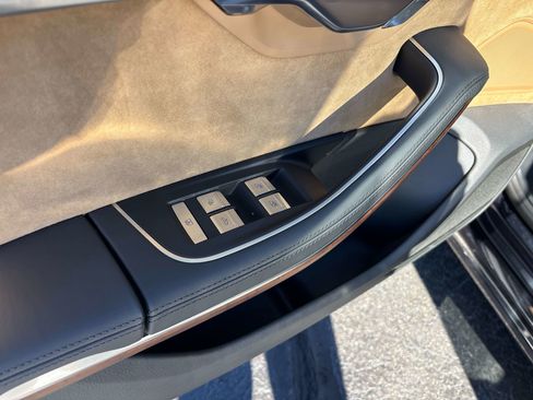 Used 2019 Audi A8 L 3.0T w/ Luxury Package image 13