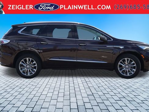 Used 2023 Buick Enclave Avenir w/ Avenir Technology Package AWD/4WD image 6