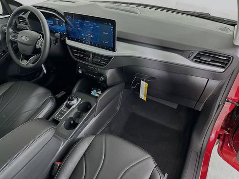 New 2025 Ford Escape SE w/ PHEV Premium Package image 33