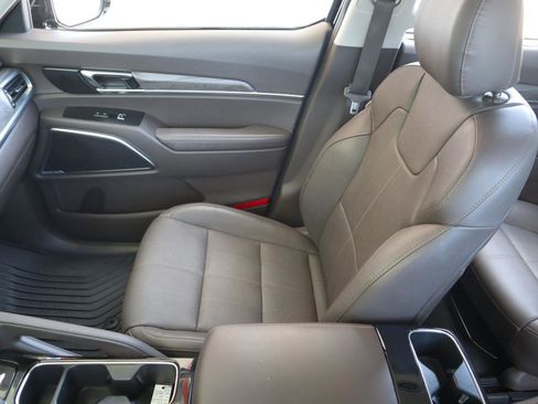 Used 2020 Kia Telluride SX FWD image 19