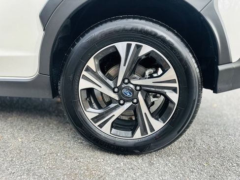 Used 2025 Subaru Crosstrek 2.0i Premium image 31