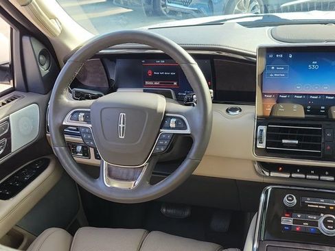 Certified 2024 Lincoln Navigator L Reserve AWD/4WD image 22