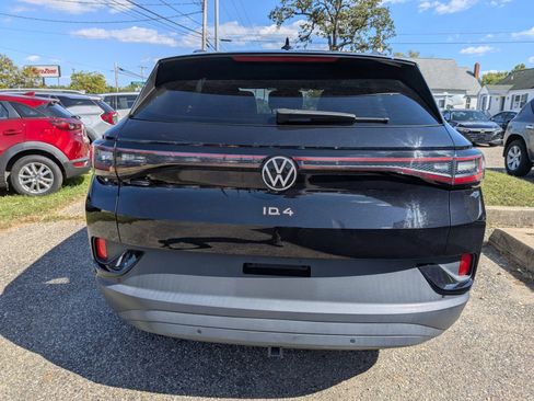 Used 2023 Volkswagen ID.4 Pro AWD/4WD image 4