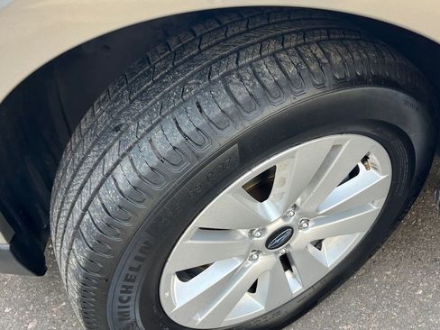 Used 2018 Subaru Outback 2.5i Premium AWD/4WD image 23