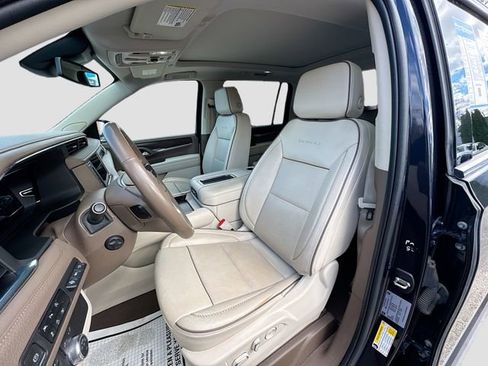 Used 2023 GMC Yukon XL Denali image 22