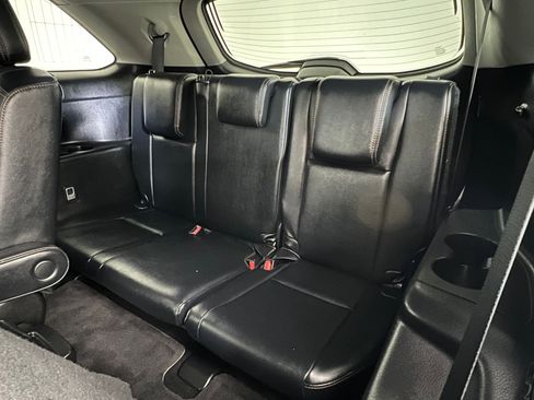 Used 2016 Toyota Highlander XLE image 32