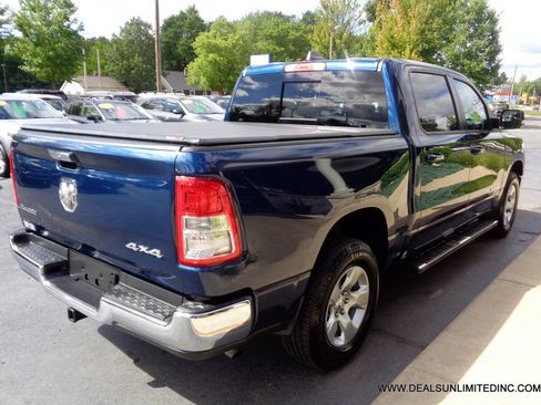 Used 2020 RAM 1500 Big Horn AWD/4WD image 3