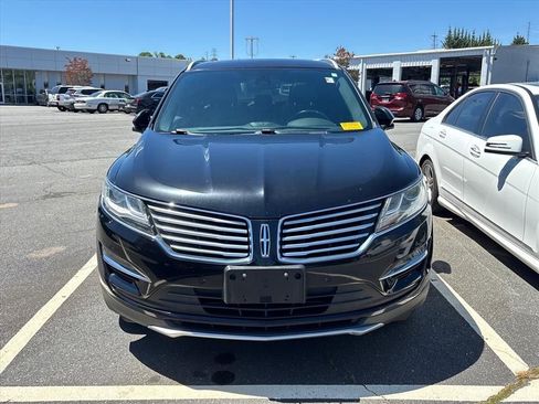 Used 2017 Lincoln MKC Reserve FWD image 4