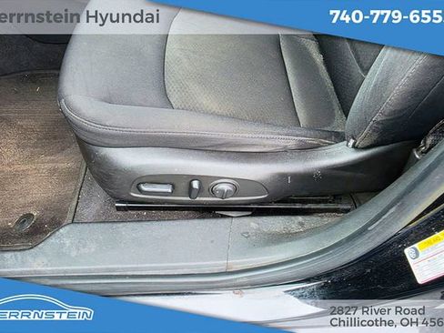 Used 2016 Chevrolet Malibu LT FWD image 16