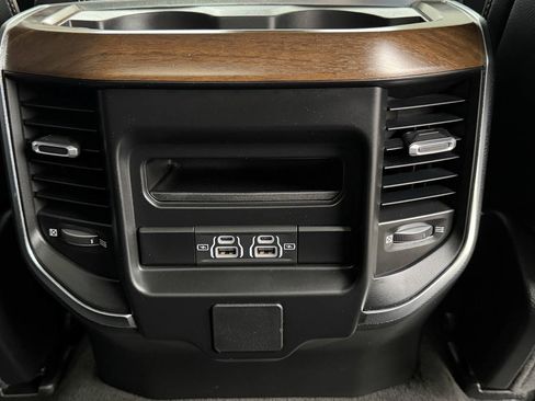 Used 2022 RAM 1500 Laramie AWD/4WD image 21