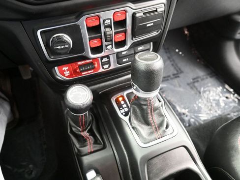 Used 2020 Jeep Gladiator Rubicon AWD/4WD image 29