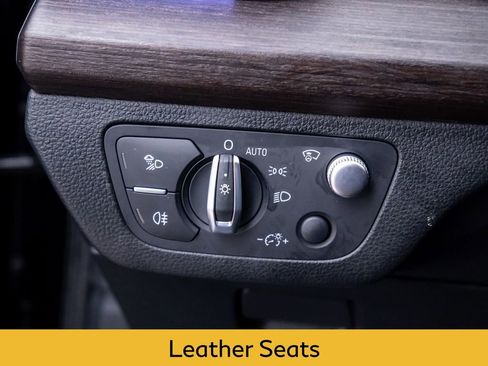 Used 2022 Audi Q5 e Prestige w/ Prestige Package image 21