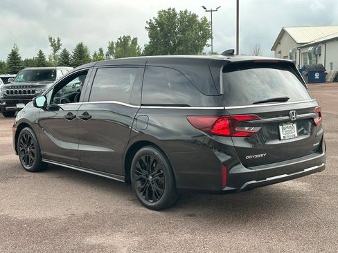 Used 2025 Honda Odyssey Sport-L image 5