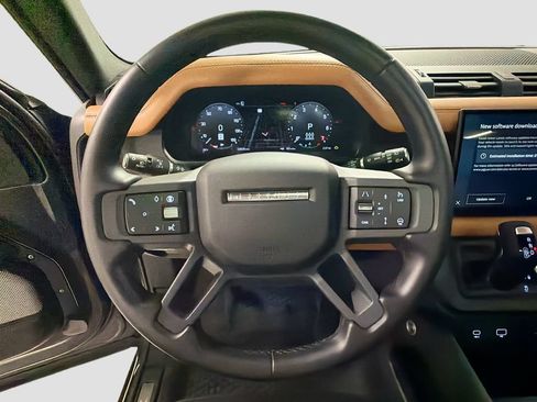 Used 2024 Land Rover Defender 130 X-Dynamic SE AWD/4WD image 12