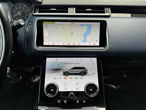 Used 2020 Land Rover Range Rover Velar R-Dynamic S image 23
