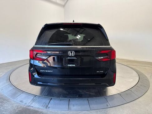 Used 2025 Honda Odyssey Elite image 6