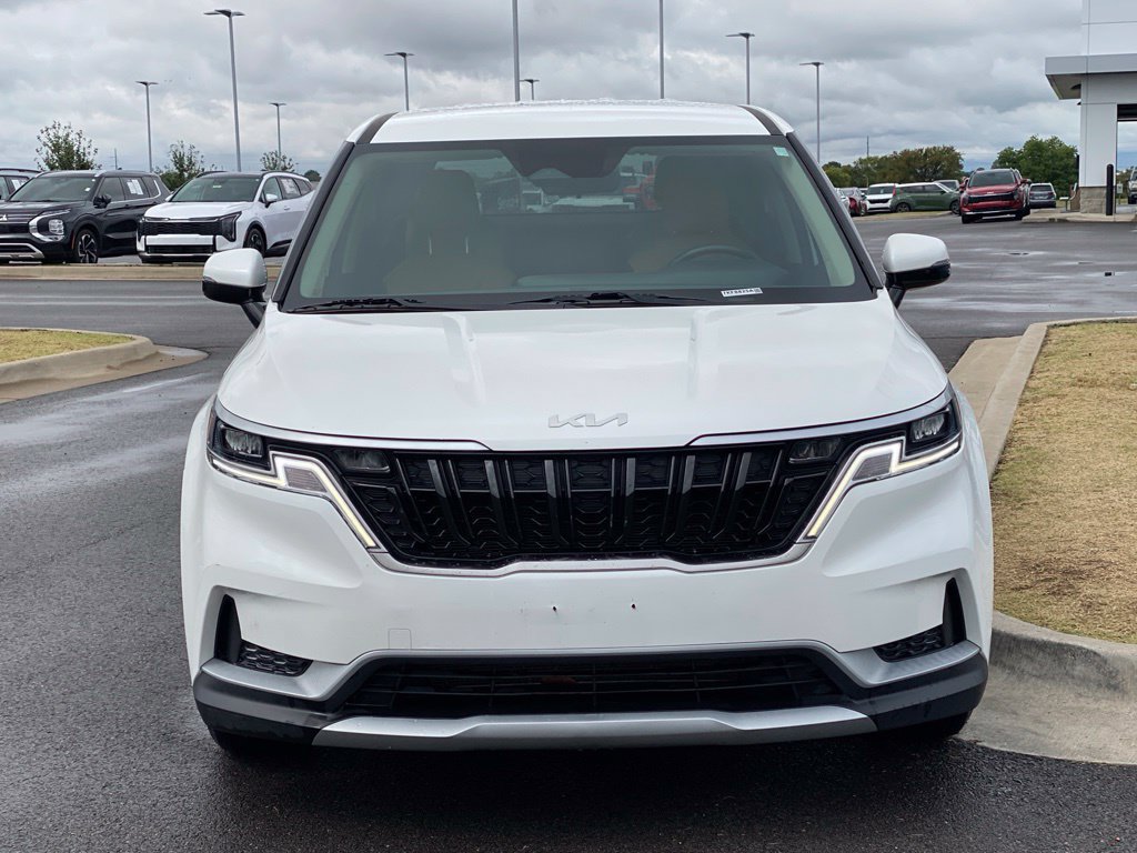 Certified 2024 Kia Carnival LX FWD image 2
