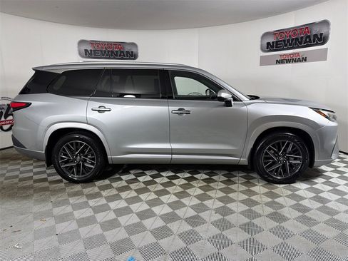 Used 2024 Lexus TX 350 AWD image 3