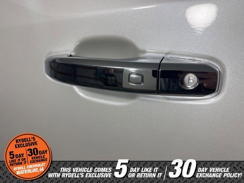 Certified 2023 Chevrolet Silverado 1500 LTZ w/ Technology Package image 11