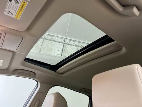 Used 2017 Honda CR-V Touring image 22