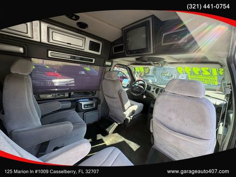 Used 2003 Ford E-150 and Econoline 150 Commercial Van 3D image 34