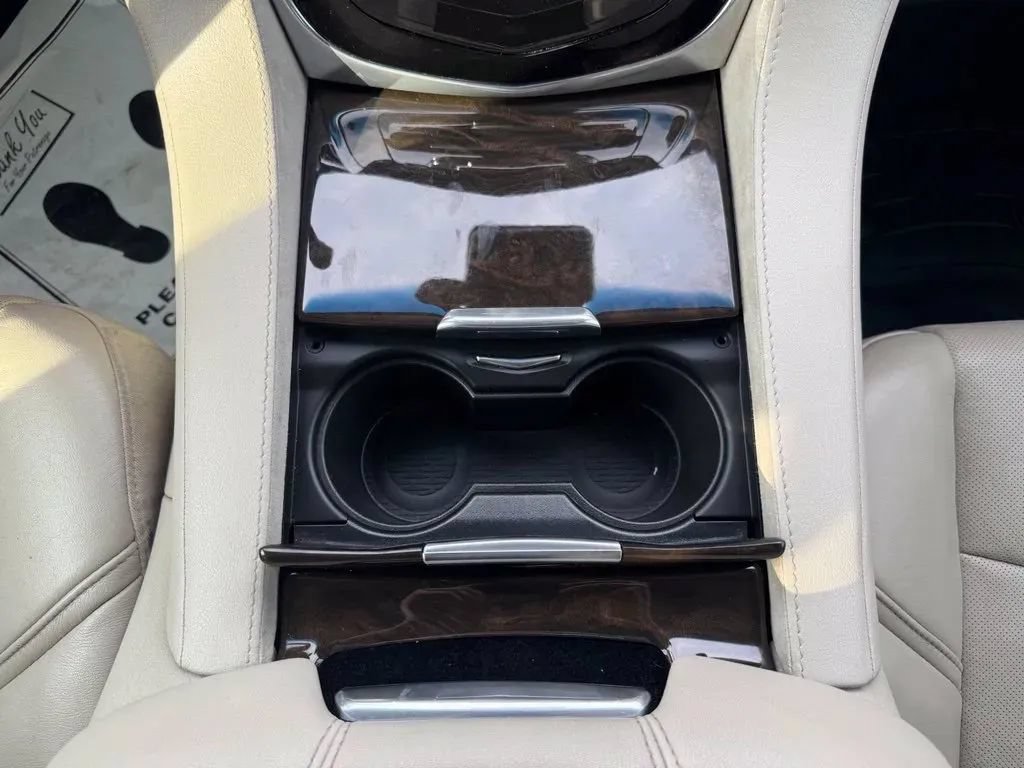 Used 2018 Cadillac Escalade Luxury AWD/4WD image 29