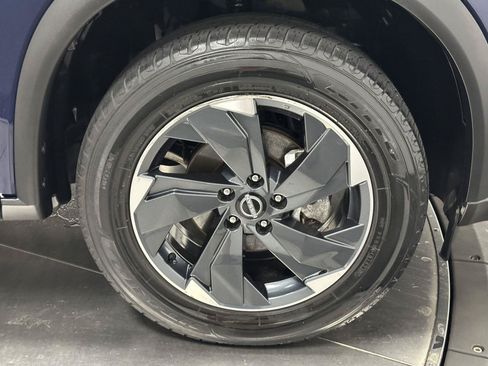 Used 2026 Nissan Rogue SV AWD/4WD image 17