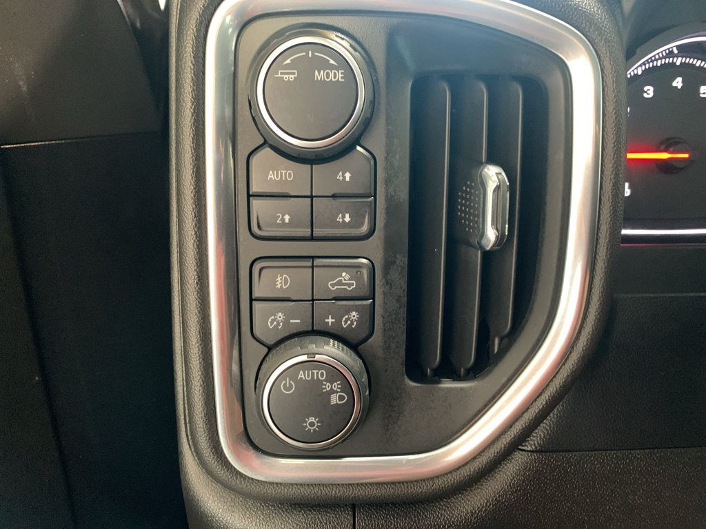 Used 2022 Chevrolet Silverado 1500 RST w/ LPO, Blackout Package AWD/4WD image 29