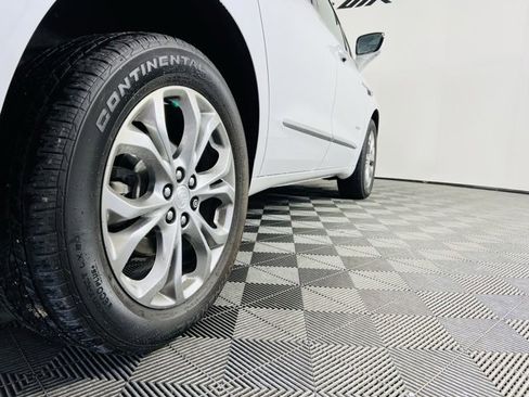Used 2021 Buick Enclave Avenir image 5
