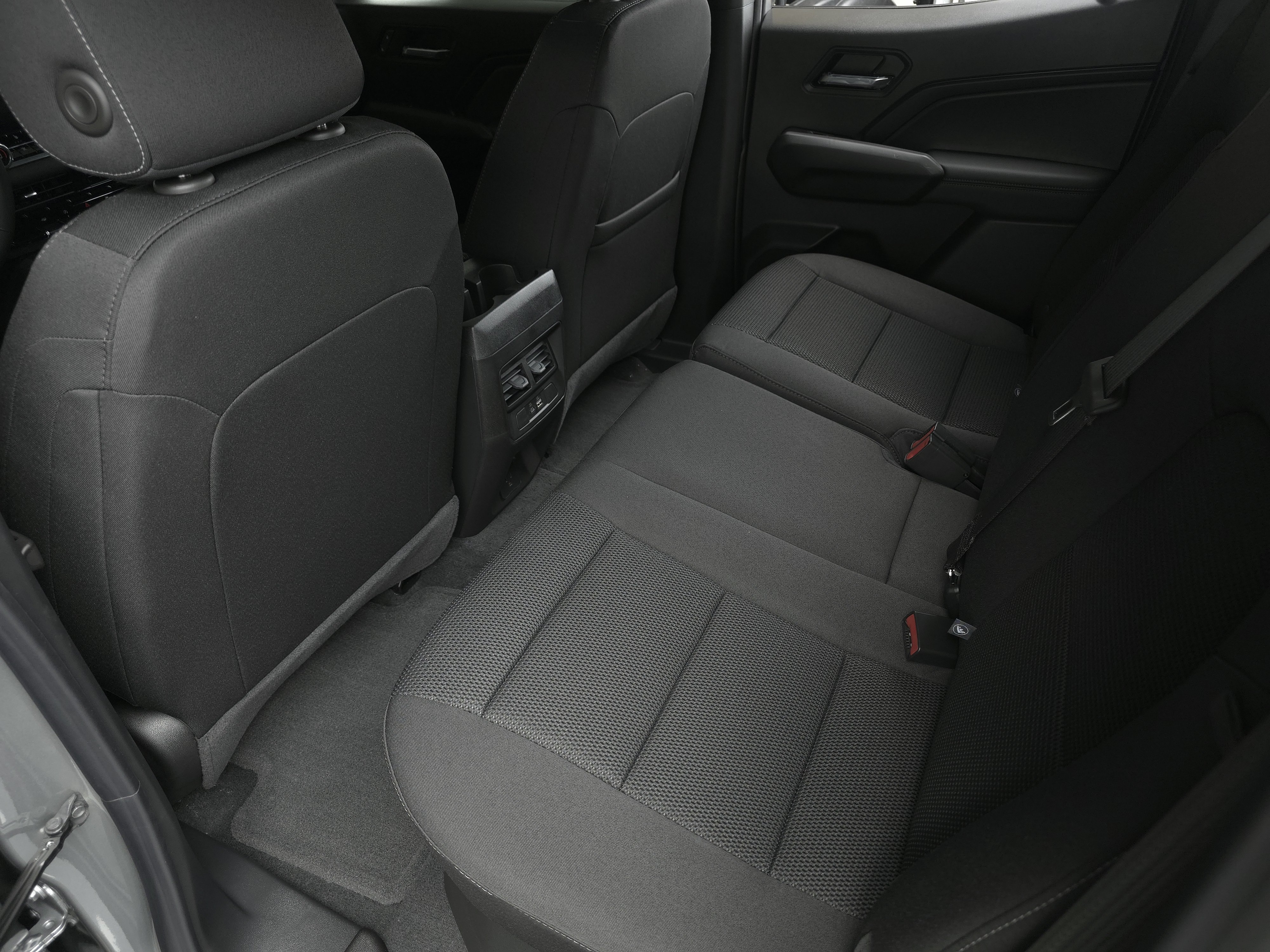 New 2026 GMC Canyon Elevation w/ Convenience Package RWD image 24