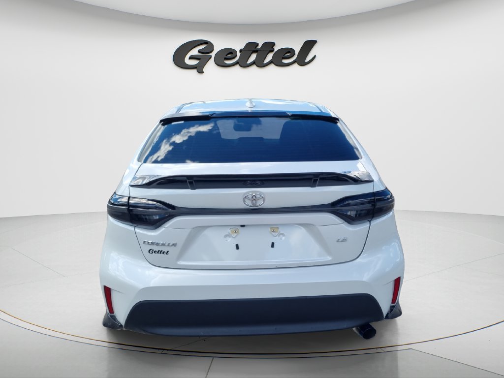 Used 2024 Toyota Corolla LE FWD image 6