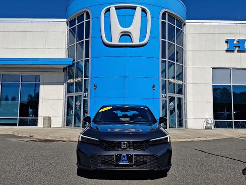 Used 2025 Honda Civic Sport image 2