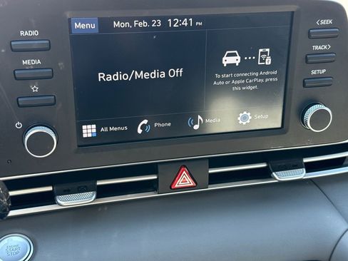 Certified 2025 Hyundai Elantra Sport image 21