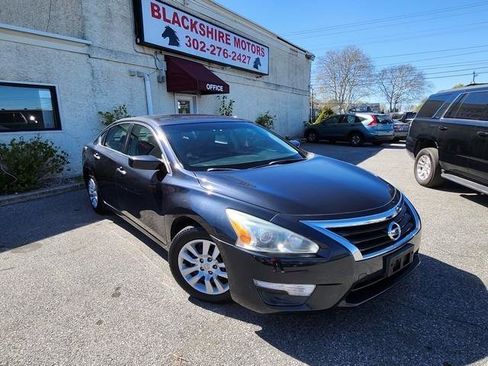 Used 2013 Nissan Altima 2.5 S image 1