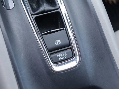 Used 2019 Honda HR-V EX image 29