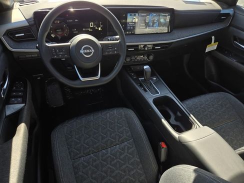 New 2026 Nissan Kicks SV w/ SV Premium Package FWD image 16