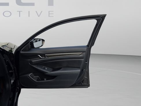 Used 2020 Honda Accord EX image 21