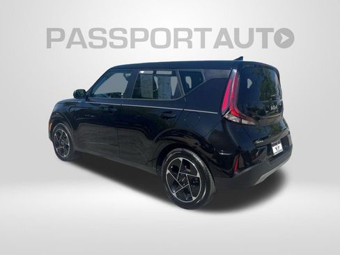 Used 2025 Kia Soul EX FWD image 8